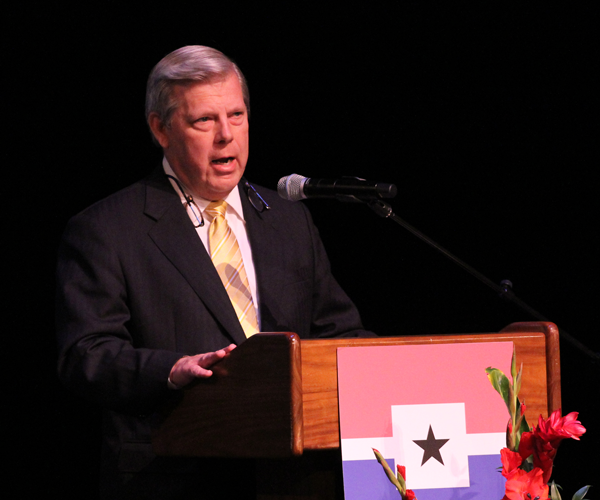 Dr. Joe D. May speaks about the impact Priest had on the college and the vision he had for the future. Photo by Jonathan Wences/The Et Cetera.