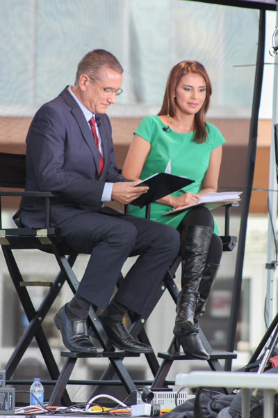 Univision hosts newscast on Pleasant Grove campus