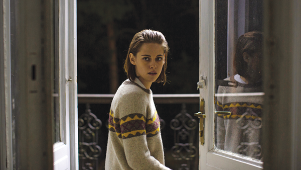 Stewart brings her best to 'Personal Shopper'