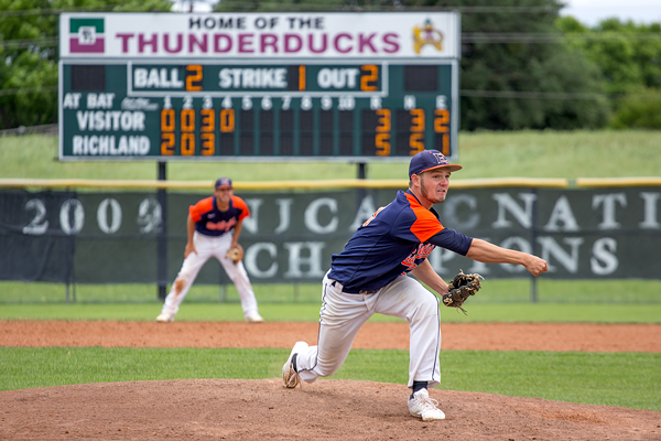 Baseball nears season end with sights set on nationals