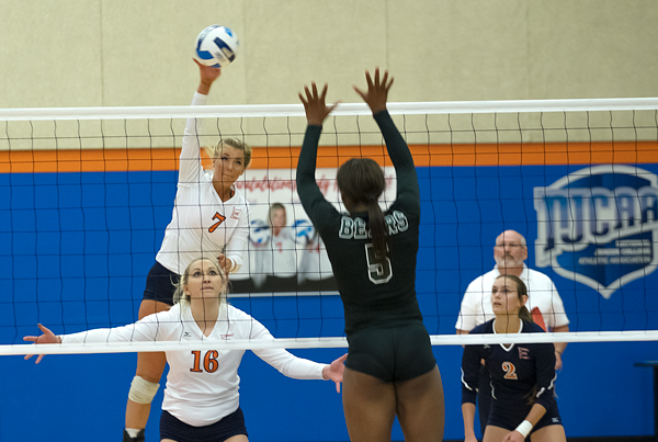 Eastfield volleyball starts new season as defending national champions