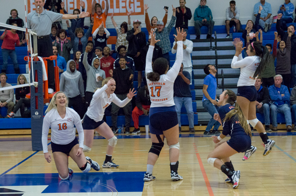 Volleyball heads to nationals for second straight year