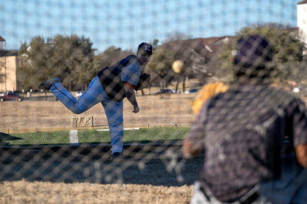 The Harvesters practice Jan. 26. Eastfield played its first game against the University of Texas at Dallas Jan. 29. Photo by Jesus Ayala/The Et Cetera