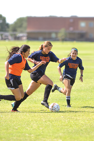 The womens soccer team are working to rebuild this year, from the players to acclimating to the new coaching staff. Jesus Ayala/The Et Cetera