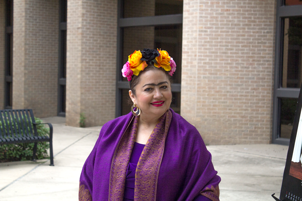 People dressed up as Frida Kahlo for Eastfields Frida Fun Friday on Sept. 14. Photo by Jonathan Diaz/ The Et Cetera