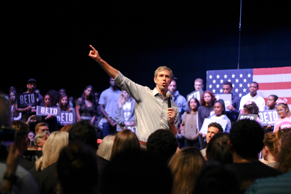 O’Rourke rally focuses on bridges, not walls