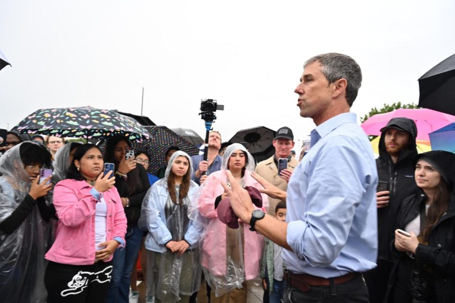 Governor candidate Beto ORourke speaks to a crowd of supporters outside Eastfield on Oct. 24. 