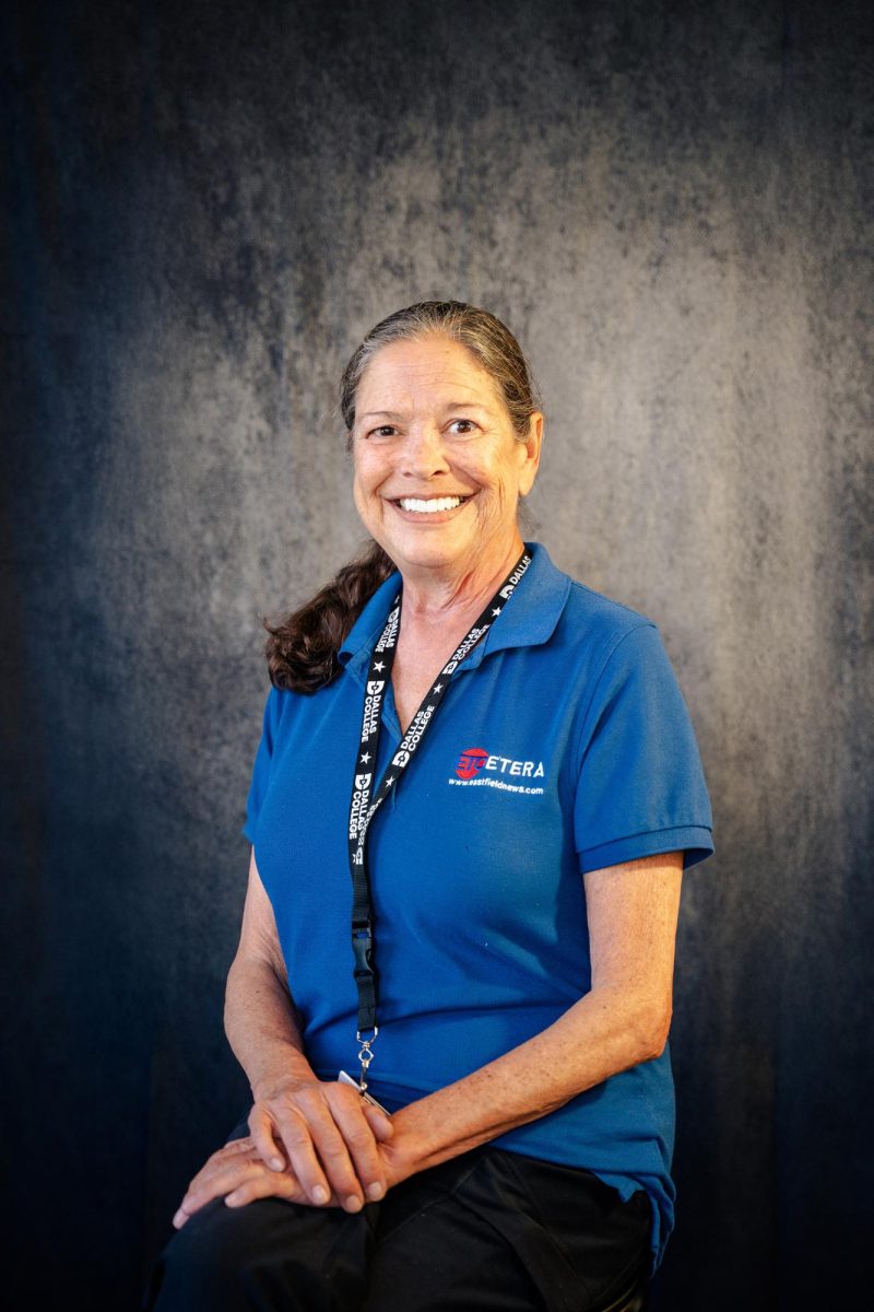 Nancy Black is the Lab Specialist for The Et Cetera.